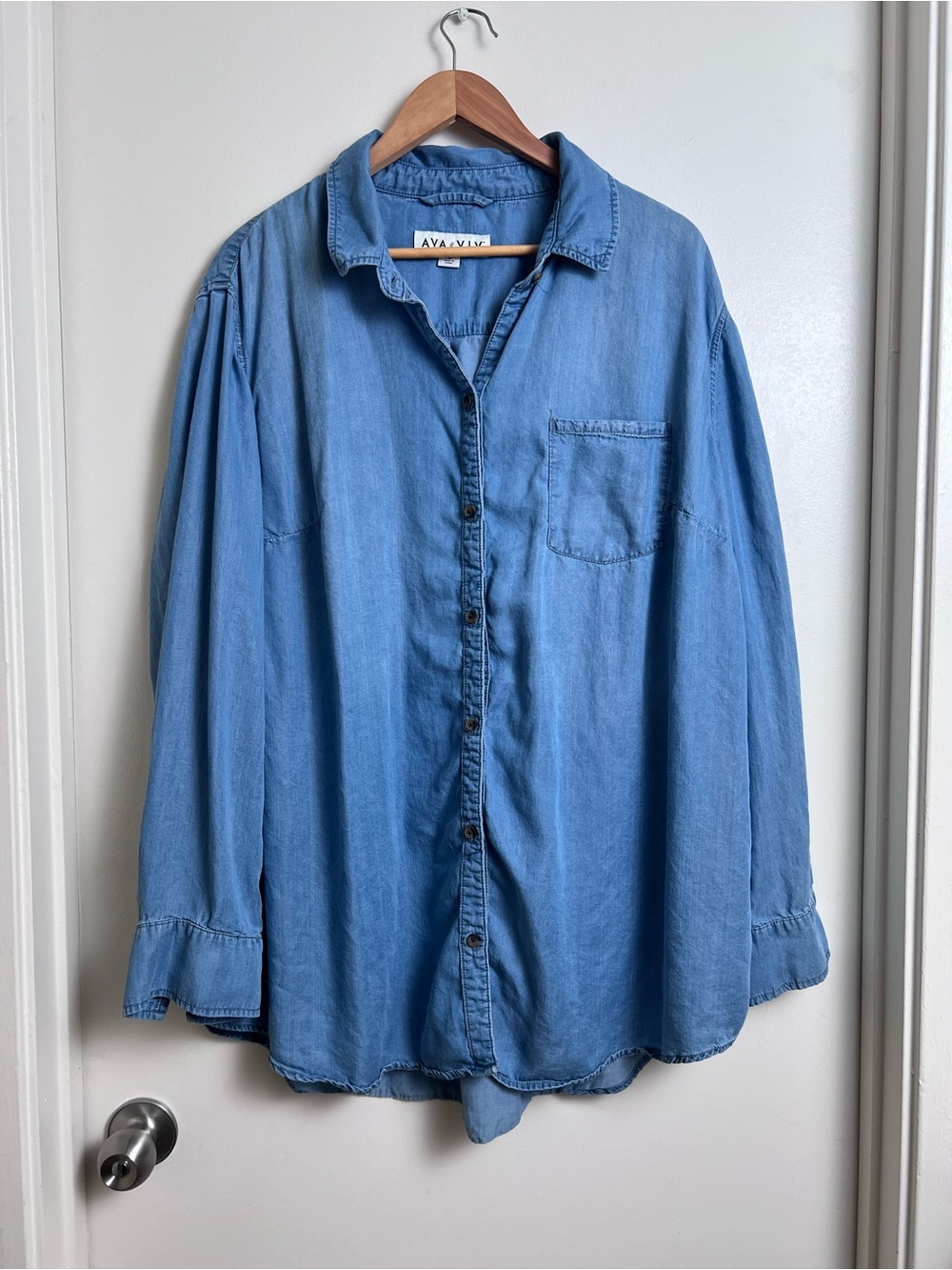Ava & Viv 3X Blue Lyocell Chambray Button Down Shirt